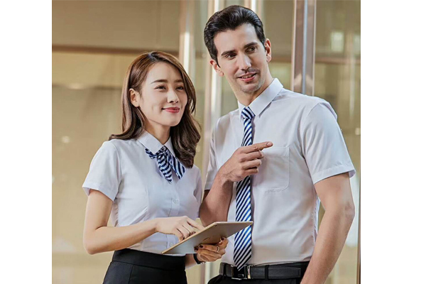 深圳襯衫廠家：打造職場著裝優(yōu)質(zhì)解決方案